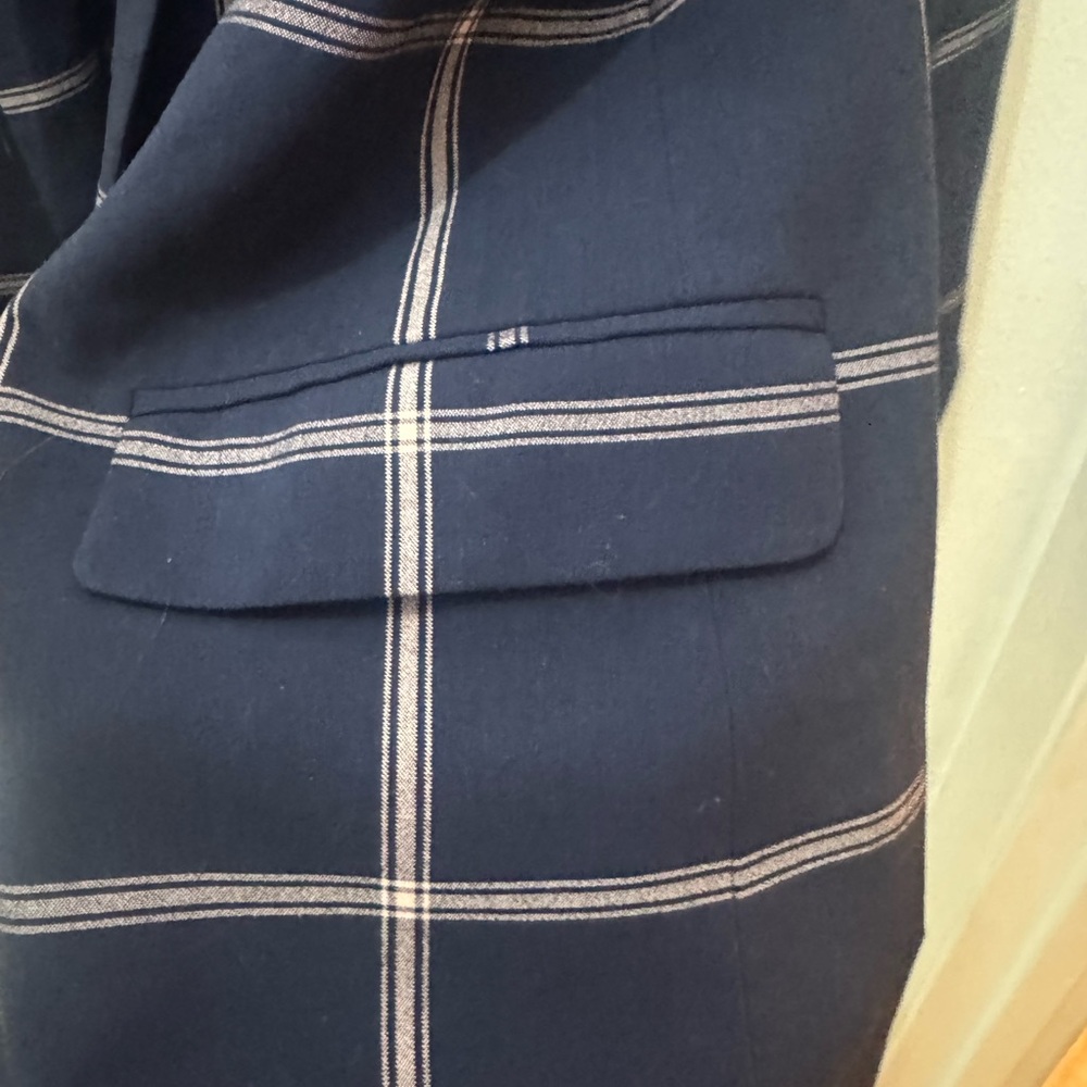 Leith Navy Blazer with Light Pink Windowpane - Picture 6 of 9